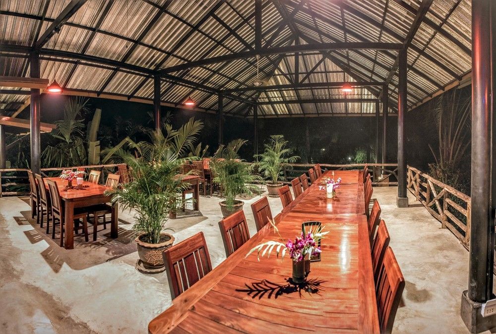 Anurak Community Lodge Phanom Exterior foto
